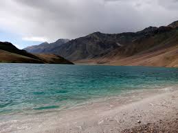 chandratal lake trekking
