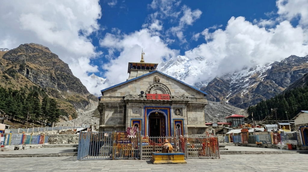 Majestic Kedarnath temple route guide for Char Dham Yatra 2026